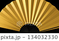 金色扇子展開的3D動畫，簡潔，透明遮罩 134032330