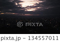 從熊本站俯瞰熊本市，黎明前的夜景 134557011