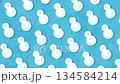 Winter pattern background material with snowman icons lined up 134584214