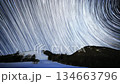 Starry skies and snowy scenery on the winter plateau 134663796