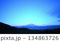 ＜タイムラプス＞富士山の夜明け 134863726