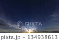 多様な雲がダイナミックに変化した夕空・夏・超広角・空主体・250713pm・74x 134938613