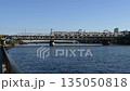 東武晴空塔線列車駛過隅田川鐵橋 [淺草] 135050818
