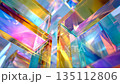 彩色玻璃紋理背景，像棱鏡一樣 135112806
