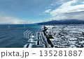 冬の富山県東部下新川海岸の洋上風力発電風車周辺 135281887