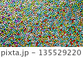 カラフルボール　背景素材 135529220