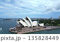 空から見るシドニーのオペラハウスとハーバーブリッジ 空から見るシドニーのオペラハウスとハーバーブリッジ 135828449