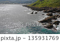【4K空撮】能登・五十洲。4mの隆起前の海岸線を真っ直ぐ前進。震災前記録アーカイブ(2023年撮影) 【4K空撮】能登・五十洲。4mの隆起前の海岸線を真っ直ぐ前進。震災前記録アーカイブ(2023年撮影) 135931769