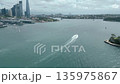 空から見るシドニーのオペラハウスとハーバーブリッジ 空から見るシドニーのオペラハウスとハーバーブリッジ 135975867
