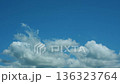 青空と雲 136323764