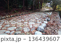 Shimada City, Shizuoka Prefecture: The cobblestones of Kikugawazaka on the Tokaido in winter 136439607
