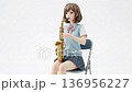 アルトサックスを吹く女子高生 フィギュア CG アルトサックスを吹く女子高生 フィギュア CG 136956227