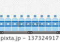 ベルトコンベアに流れるペットボトルの水　アルファチャンネル 137324917