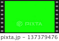 古いフィルム風のフレームにノイズの背景素材（クロマキー背景に黒いノイズ） 137379476