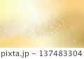 香檳金的背景，粒子從後向前飛舞 137483304