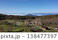 高原と雲海 138477397
