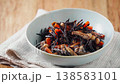 ひじきの煮物 にんじん・大豆・油揚げ入りの和惣菜 138583101
