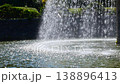 噴水のある公園 138896413