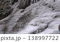冰層下緩緩滲出的融水 138997722