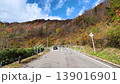 紅葉が美しい磐梯吾妻スカイラインをドライブ 139016901