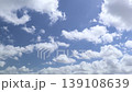 夏天藍天和雲彩 139108639