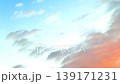 一段美麗的視頻，展現了夜空逐漸被黎明取代的時光流逝。 139171231