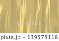 一段循環播放的動畫，畫面中金色的絲綢狀織物在搖曳。 139578118