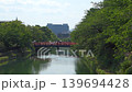 京都、琵琶湖疏水と慶流橋の初夏の風景 139694428