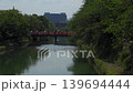 京都、琵琶湖疏水と慶流橋の初夏の風景 139694444