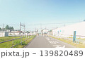 田舎の道を歩く 139820489