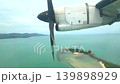 プロペラ機での南国旅行 139898929