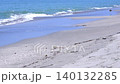 水邊的景色－海浪拍打著海岸。 140132285