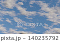 ループ　雲が流れる青空のアニメーション 140235792