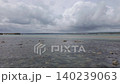 満ち潮の時の、セント・マイケルズ・マウントと土手道 140239063