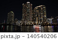 東京豐洲晴海橋公園的夜景，以及一艘船屋 140540206