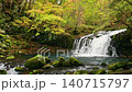 Autumn foliage at Tateshina Great Waterfall in Nagano Prefecture 140715797