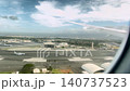 ハワイのホノルル空港への着陸 140737523
