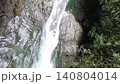 初夏の美しい滝と緑豊かな渓流の風景（6月・梅雨時） 愛媛県新居浜市 140804014