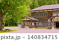 鄉村的木造建築和樹木 140834715