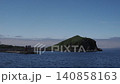フェリーの上から見た利尻島 140858163