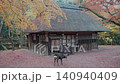 紅葉の水谷茶屋と鹿　春日大社 140940409