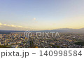 【左搖鏡頭】福島市城市景觀縮時攝影 - 高樓俯瞰與鐵路交通 - 日間景象 140998584