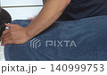施術する整体師 140999753