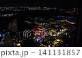 ホテルの部屋から眺める横浜の夜景 141131857