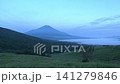 Time-lapse video of the sea of clouds and Mt. Fuji as seen from Mikuni Pass in Yamanakako Village (zoom in) Time-lapse video of the sea of clouds and Mt. Fuji as seen from Mikuni Pass in Yamanakako Village (zoom in) 141279846