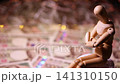 Flashing lights, lots of 10,000 yen bills, and rotating wooden dolls 141310150