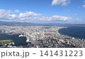 從函館眺望北海道秋日藍天的景色 141431223