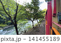 京都・嵯峨野トロッコ列車と保津峡の美しい渓谷風景｜京都を代表する人気観光スポットの4K動画 141455189