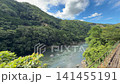 京都・嵯峨野トロッコ列車と保津峡の美しい渓谷風景｜京都を代表する人気観光スポットの4K動画 141455191