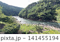 京都・嵯峨野トロッコ列車と保津峡の美しい渓谷風景｜京都を代表する人気観光スポットの4K動画 141455194
